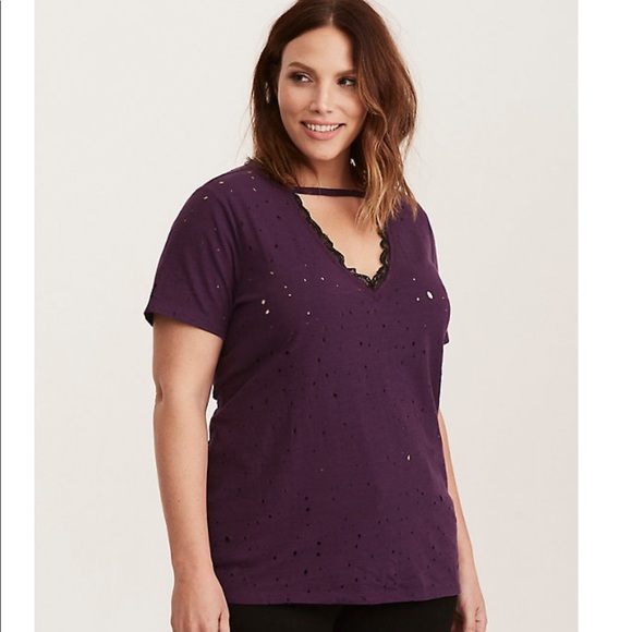 torrid Tops - Torrid - DESTRUCTED LACE CHOKER TEE